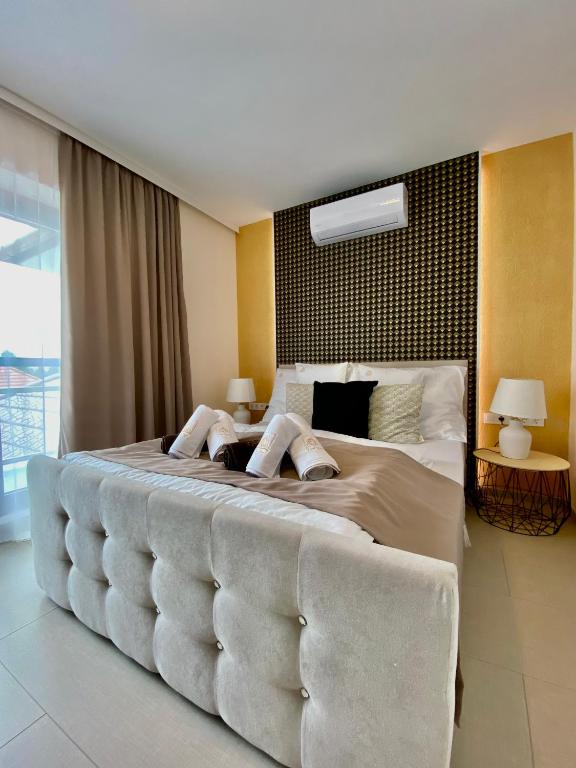 CasaBlanca vendégház - Chambre Royale Avec Balcon