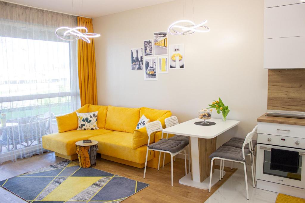 Apartment Briz Code - FREE PARKING & 15 min to the beach