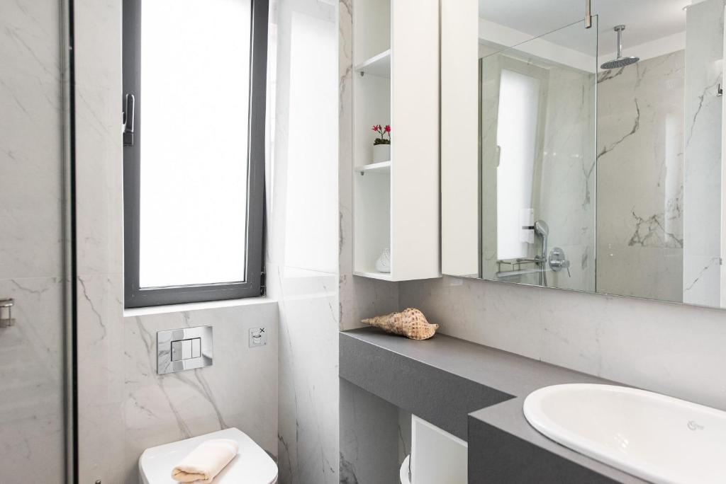 Spring Apartments - 7