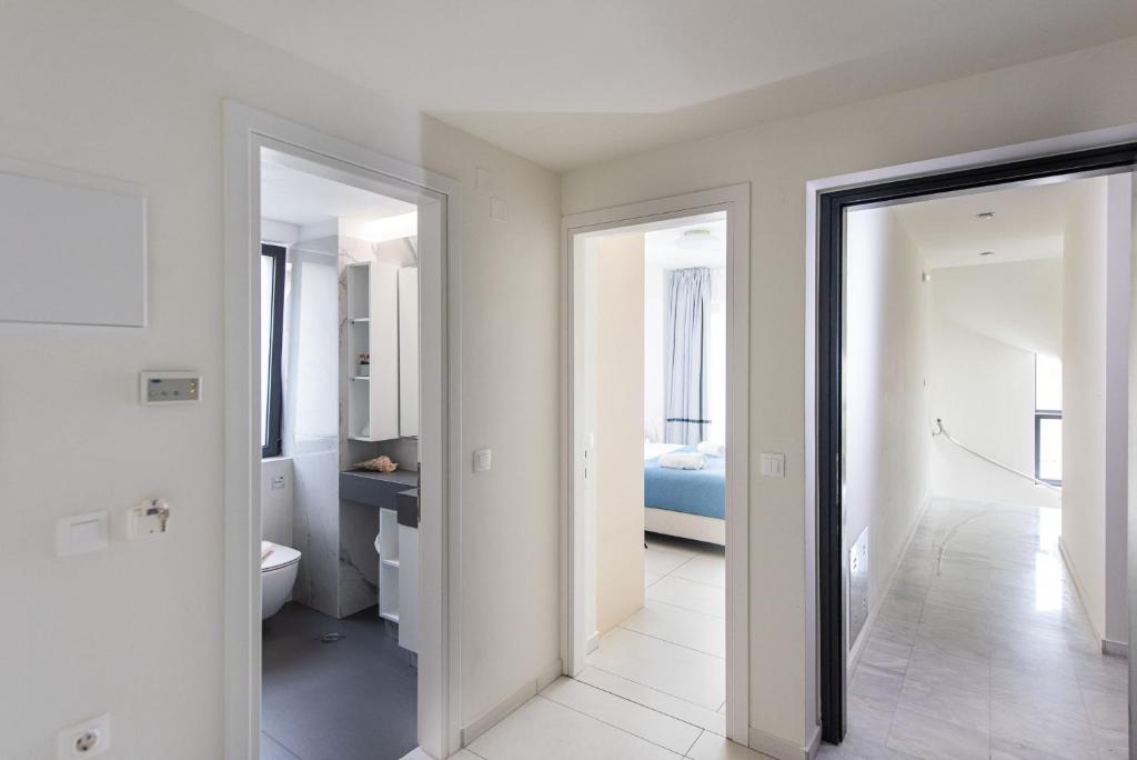 Spring Apartments - 11