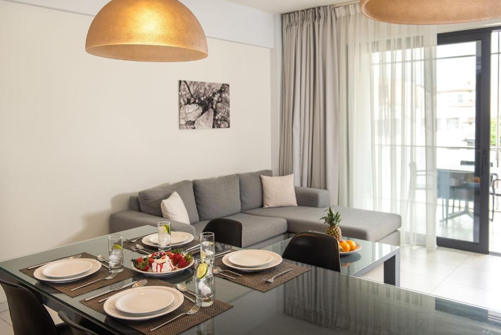 Spring Apartments - 5