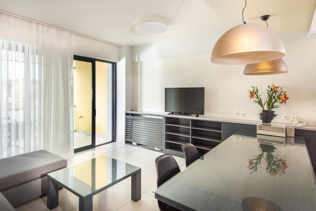 Spring Apartments - 12