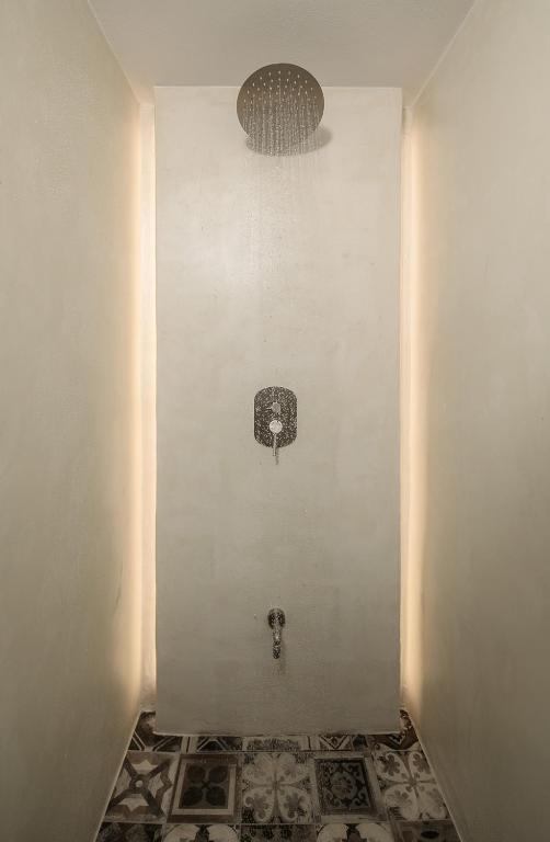 Koupelna v ubytování "Makava Suites" Your Luxe Urban Sanctuary