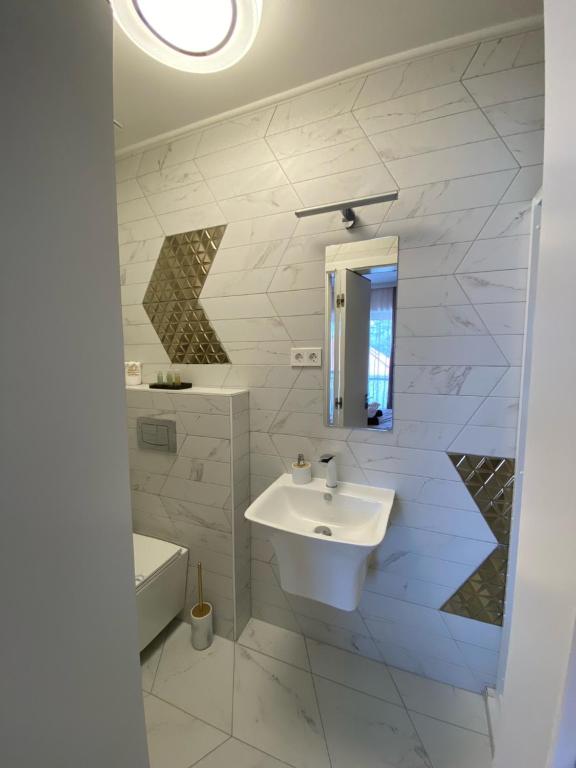 CasaBlanca vendégház - Chambre Royale Avec Balcon