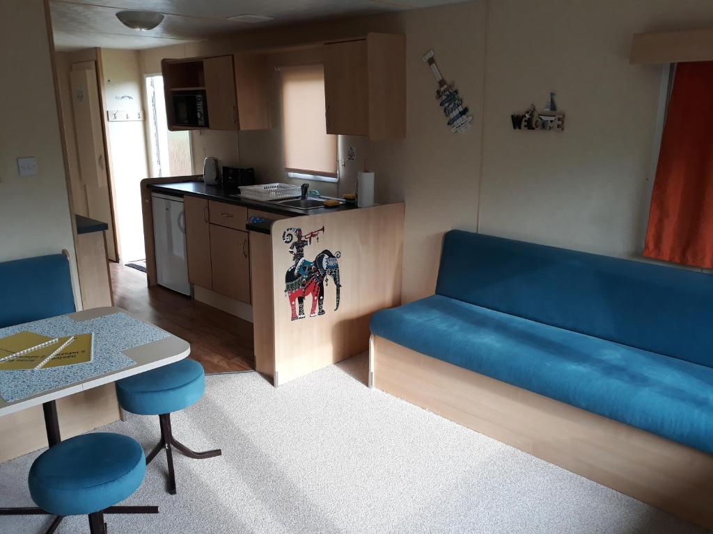 Kuchyňa alebo kuchynka v ubytovaní Zimmerferi Apartman Keszthely