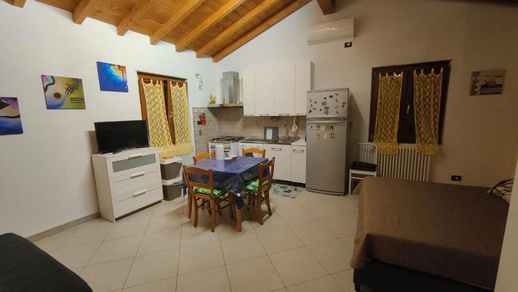 Kuchyň nebo kuchyňský kout v ubytování casa di arya CODICE CITRA LT-0043
