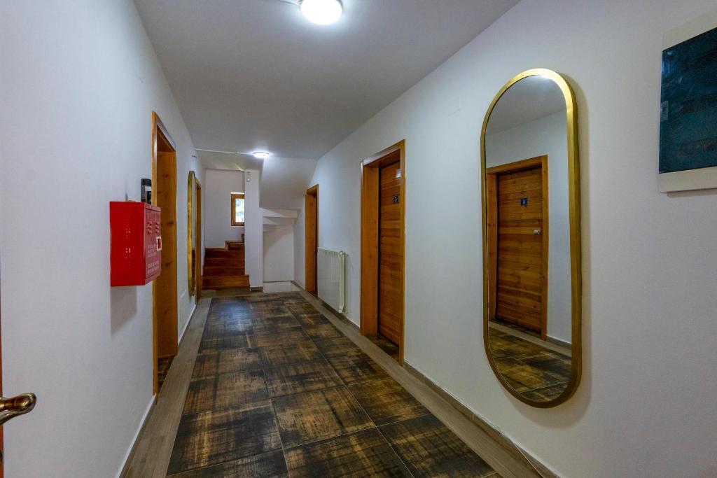 Imagen de la galería de Gegest Hotel, en Theth