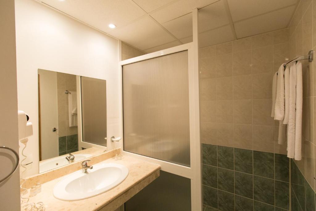 Twin Room with Balcony