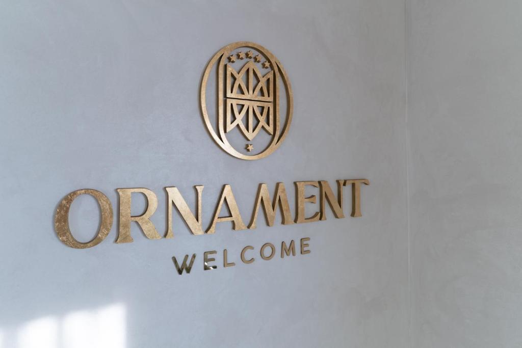 Certifikát, hodnocení, plakát nebo jiný dokument vystavený v ubytování Ornament Hotel and Apartments