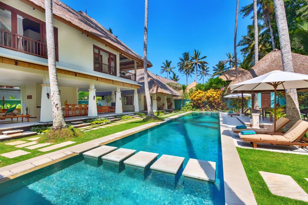 Beautiful Private Pool Villa by the Beach in Candidasa