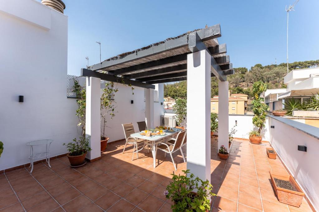 CT 252 - Faro's Malaga Citylights - Amazing Roof Terrace