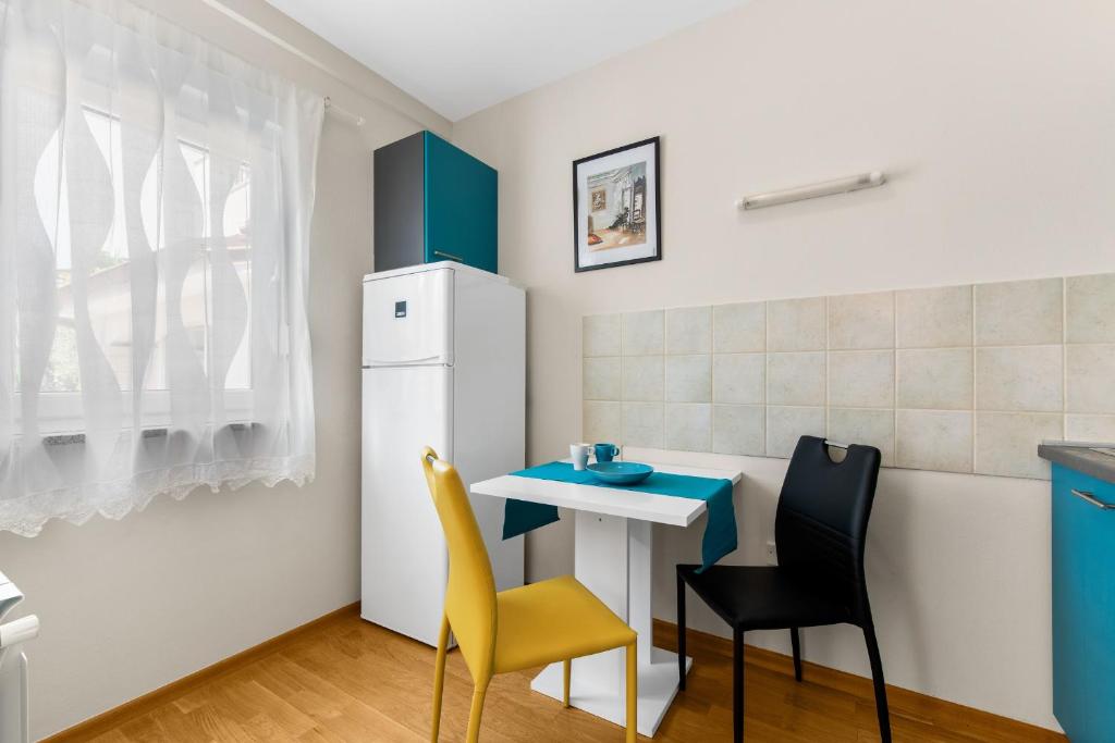 Kuchnia lub aneks kuchenny w obiekcie Villa Hope Apartments