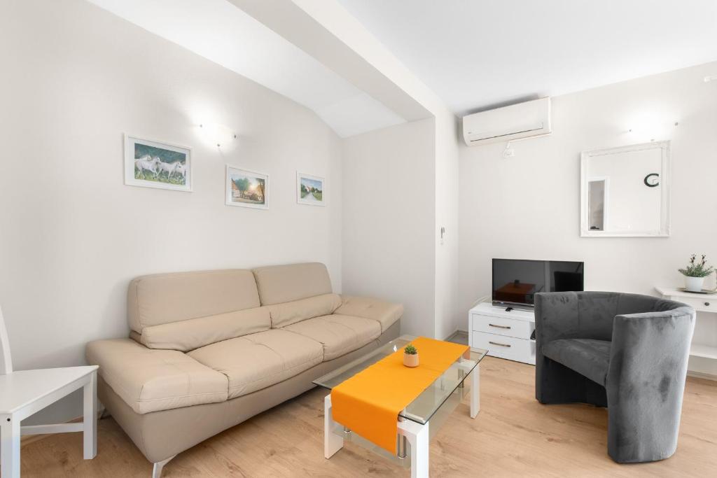 Część wypoczynkowa w obiekcie Villa Hope Apartments