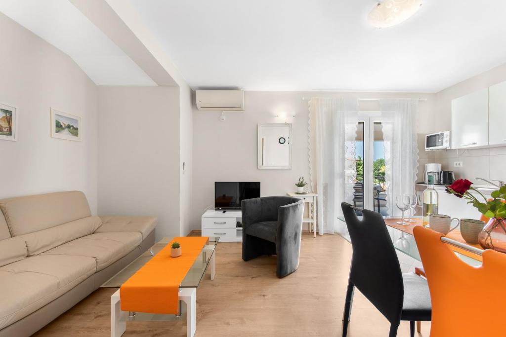 Część wypoczynkowa w obiekcie Villa Hope Apartments