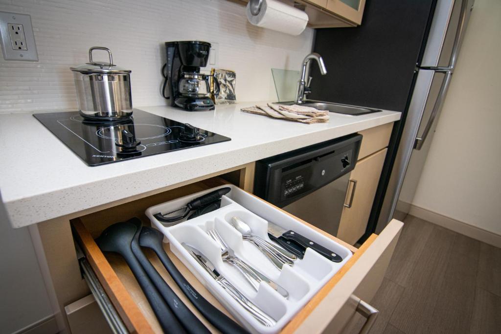 Candlewood Suites Miami Intl Airport - 36th St, an IHG Hotel - Suite King Studio