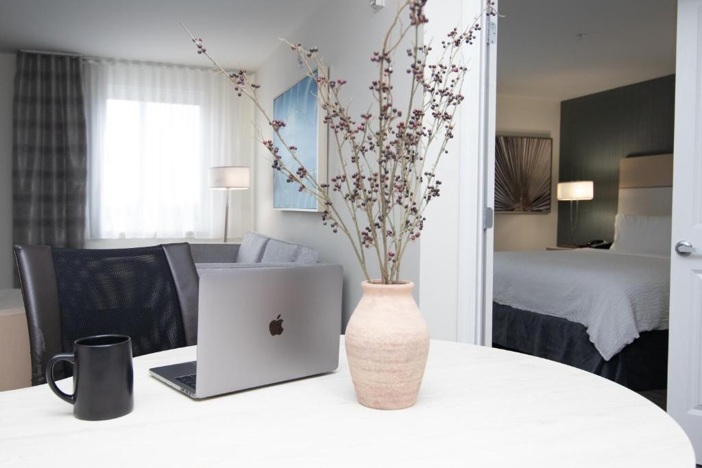 Candlewood Suites Miami Intl Airport - 36th St by IHG photo