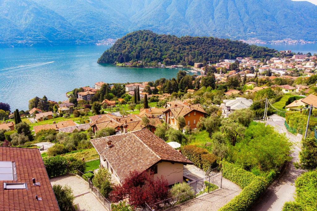 Villa degli Angeli - by MyHomeInComo