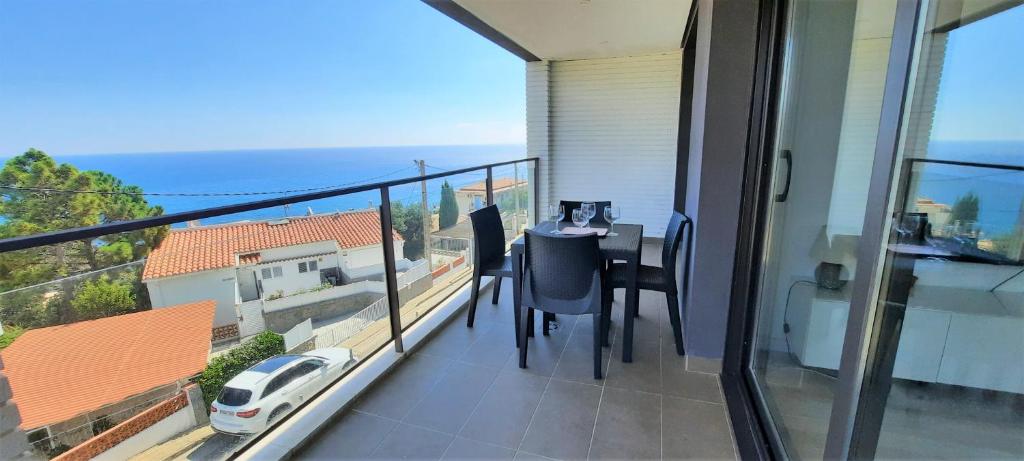Apartment CAU DEL LLOP 2, Llança, Spain - Booking.com