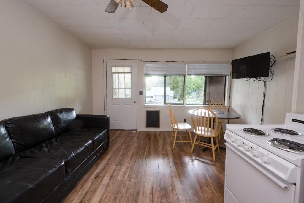 Depe Dene Lakeside Resort - Suíte De Dois Quartos à Beira Da Piscina