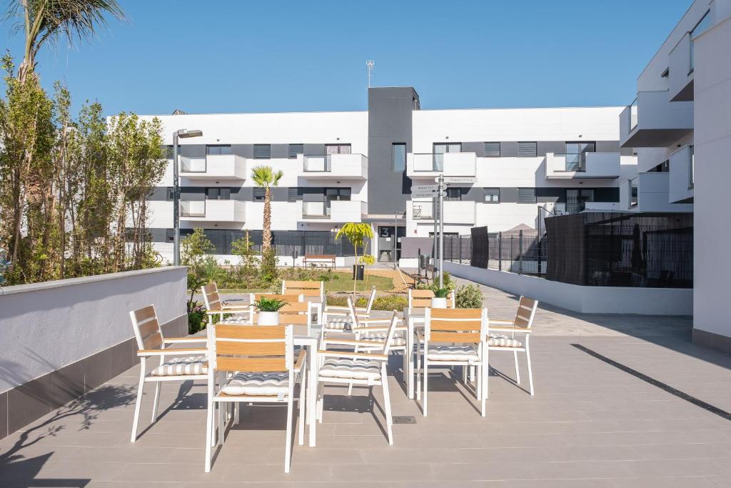 Residencial Celere Playa Niza, Almayate Bajo – Updated 2023 ...
