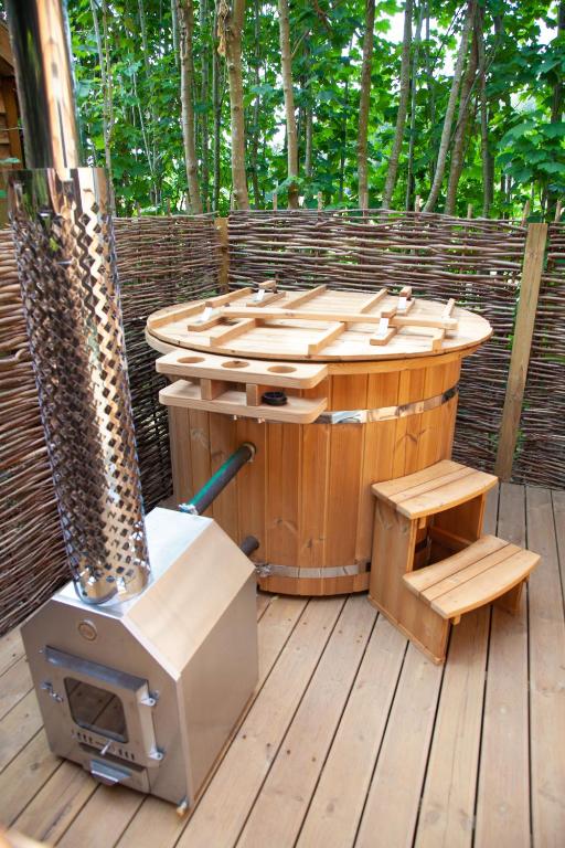 Hayne Barn Estate 6 Luxury Lodges with private hot-tubs AND 1 studio without hot-tub - Chalet Con 1 Camera Da Letto - Riccio