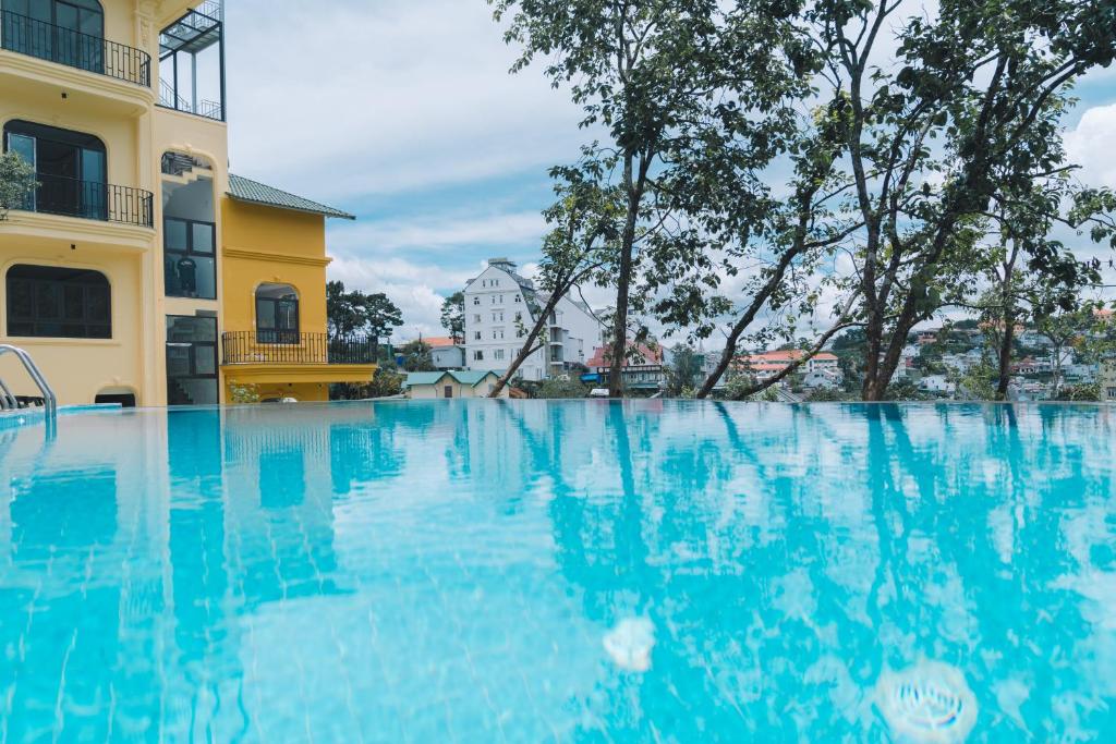 Goldient Boutique Hotel - 8