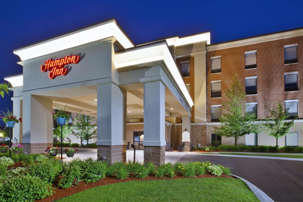 a rendering of the front of a holiday inn hotel at Hampton Inn Commerce/Novi in Walled Lake