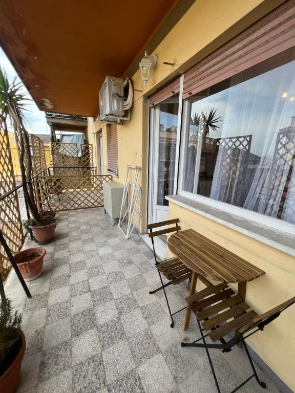 Balcó o terrassa a Matilda Guesthouse Trastevere 8 posti letto