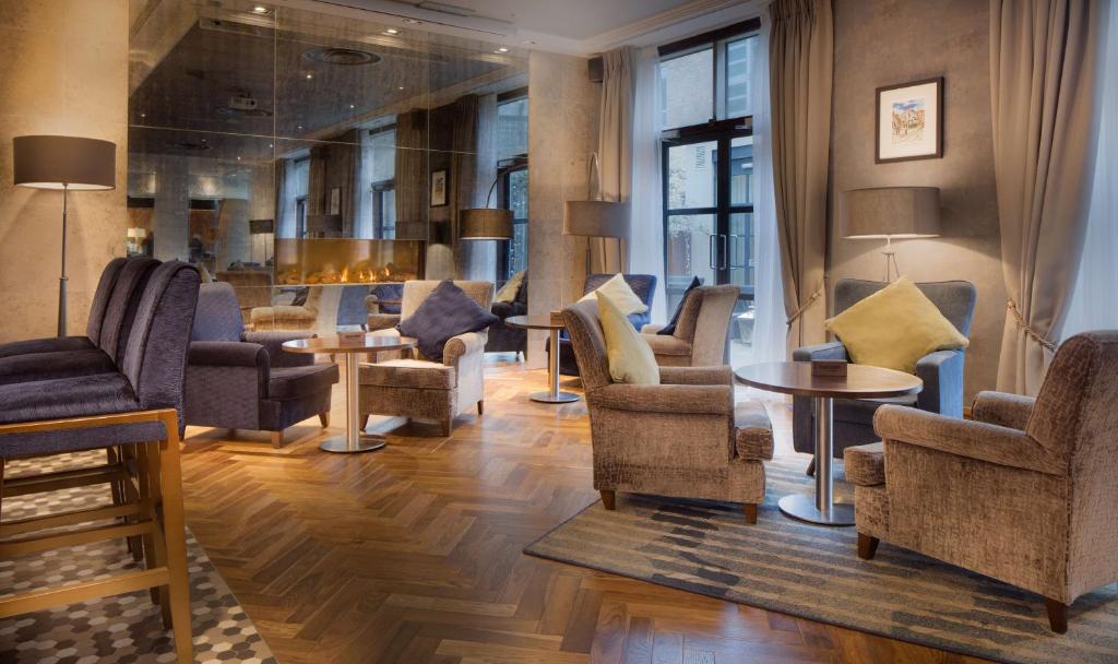 Istumisnurk majutusasutuses Hilton Dublin
