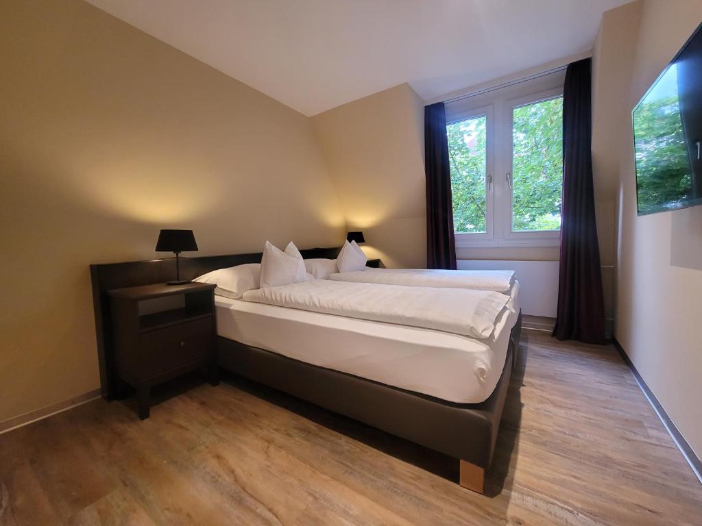 Swiss Inn & Apartments photo