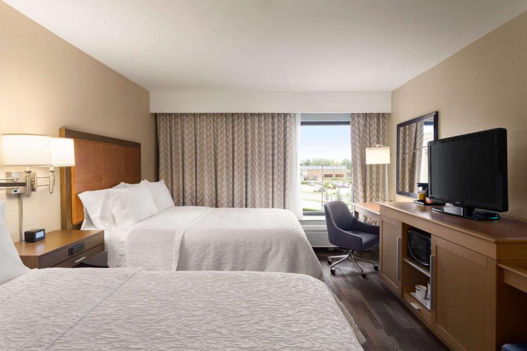 Hampton Inn by Hilton Fort Smith - 客房 - 带两张大号床 - 禁烟
