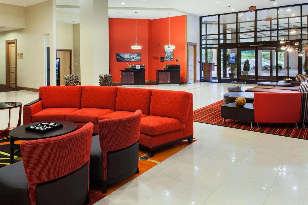 Posezení v ubytování DoubleTree by Hilton Grand Junction