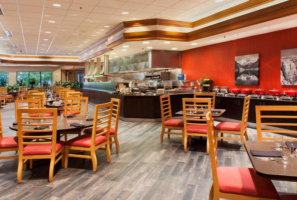 Restaurace v ubytování DoubleTree by Hilton Grand Junction