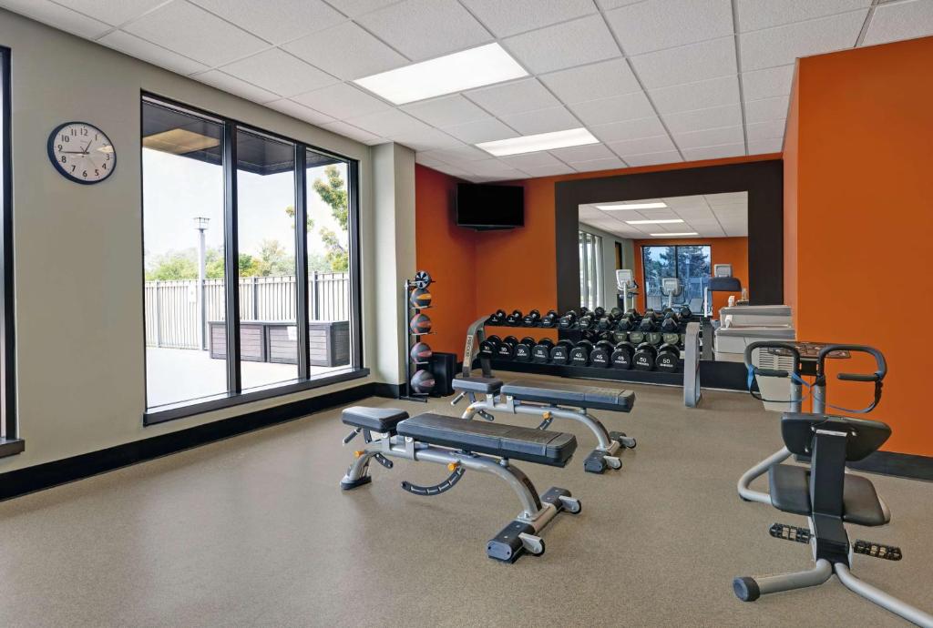 Fitness centrum a/nebo fitness zařízení v ubytování DoubleTree by Hilton Grand Junction