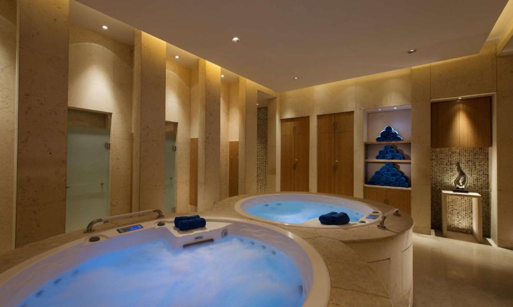 Fotografie z fotogalerie ubytování DoubleTree by Hilton Qinghai - Golmud v destinaci Golmud