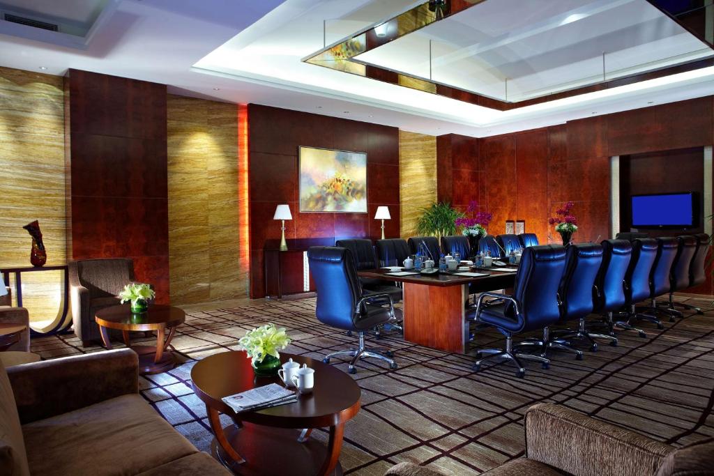 Posezení v ubytování DoubleTree by Hilton Qinghai - Golmud