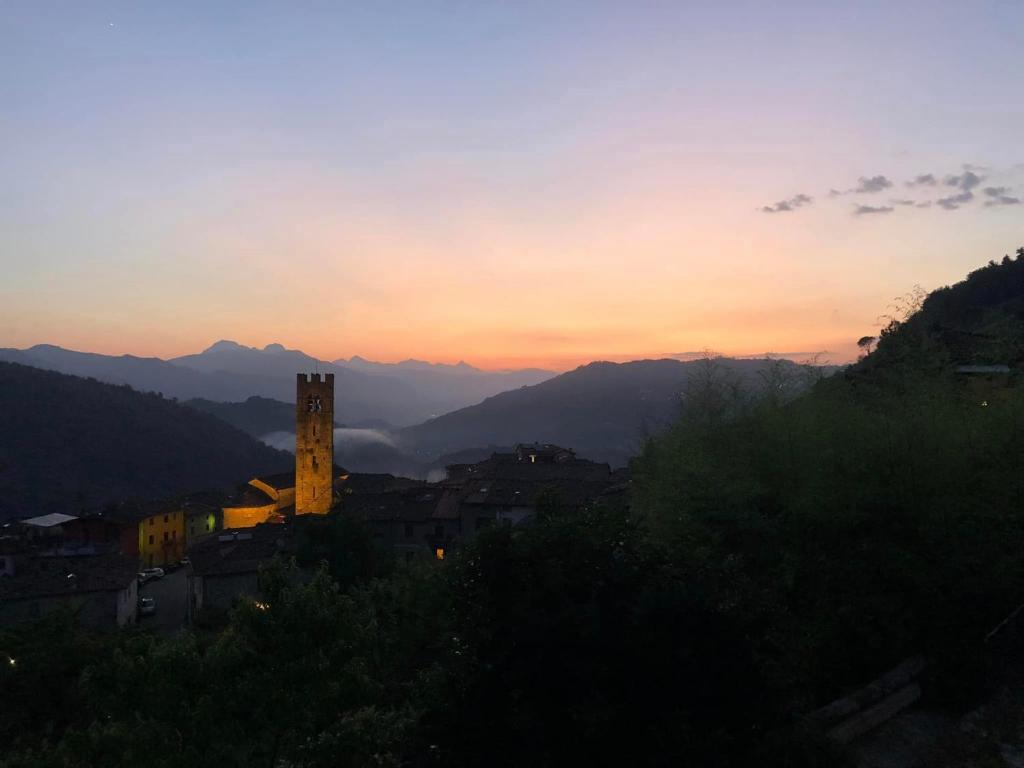 Charming house in Tuscany with terrace and beautiful views, Bagni di