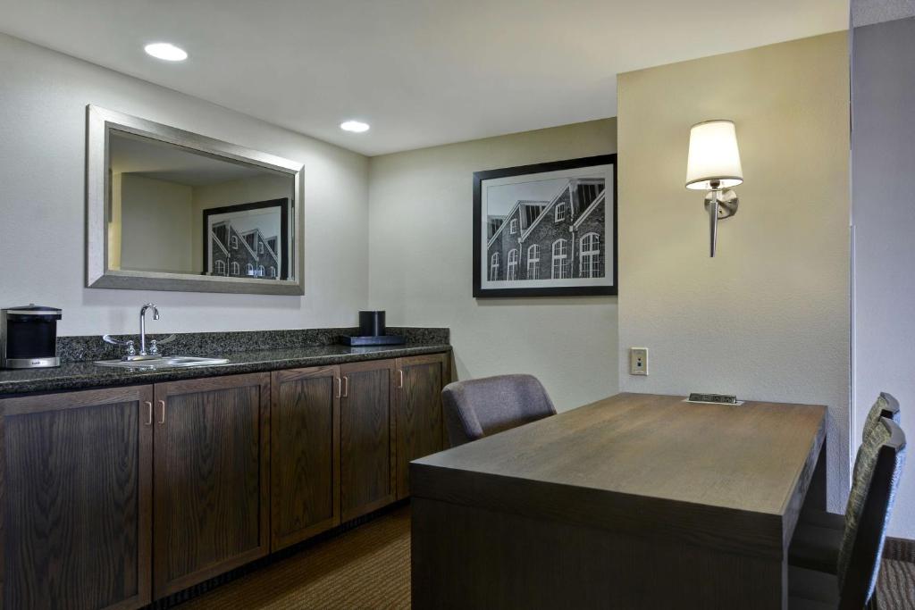 Embassy Suites Winston-Salem photo