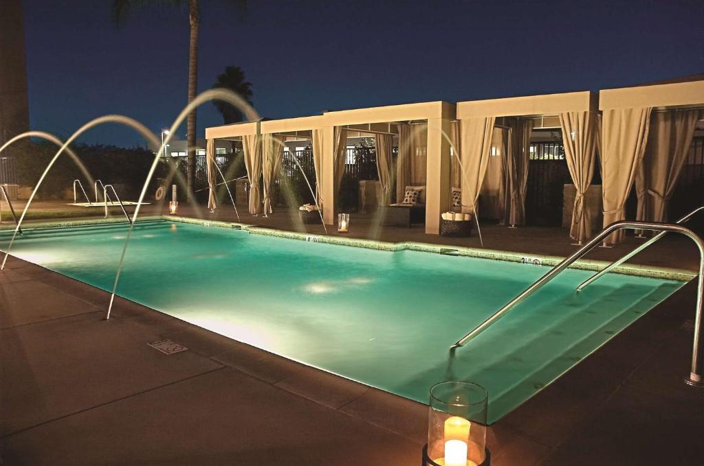 DoubleTree by Hilton Monrovia - Pasadena Area photo