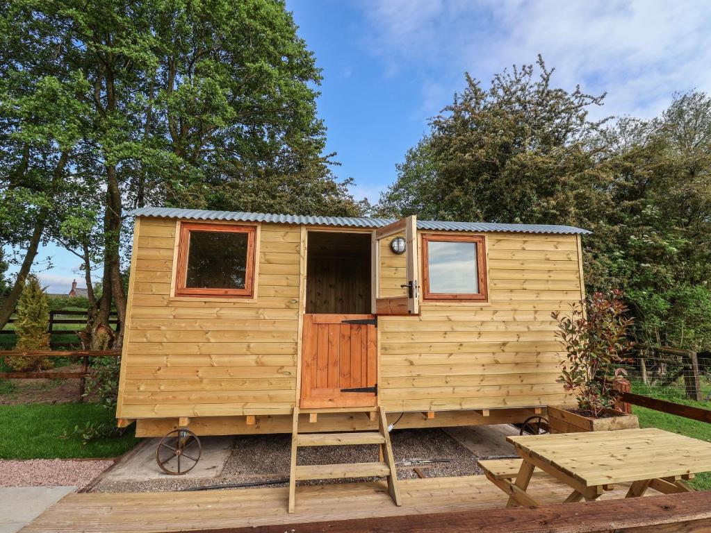 The Oak Hut, Whitchurch Updated 2023 Prices