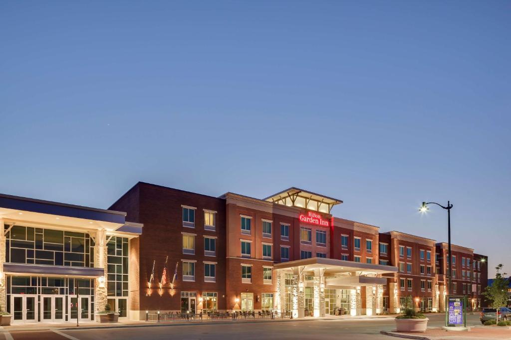 a rendering of the front of a hotel at Hilton Garden Inn Manhattan Kansas in Manhattan