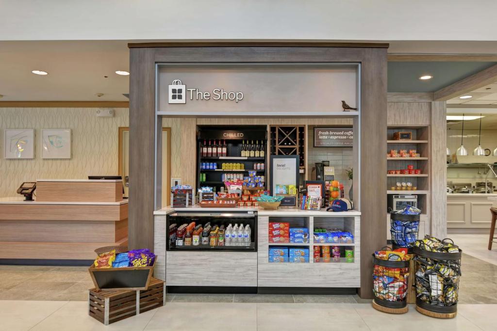 a store front of a line shop in a store at Hilton Garden Inn Orlando Lake Buena Vista in Orlando
