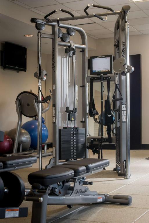 Fitness centrum a/nebo fitness zařízení v ubytování Hilton Memphis