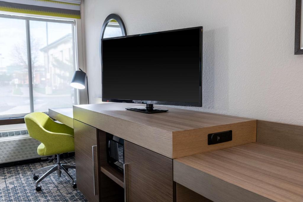 Hampton Inn Kansas City-Lee's Summit - King Room Met Kingsize Bed - Niet -roken