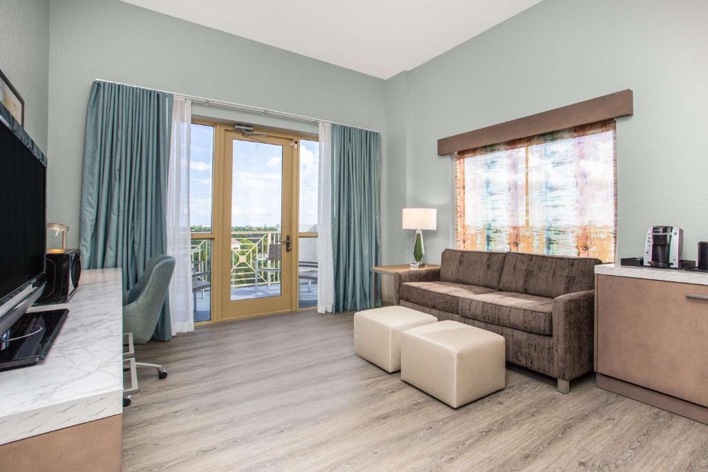 Hilton Garden Inn Palm Beach Gardens - King Studio Suite Met Balkon