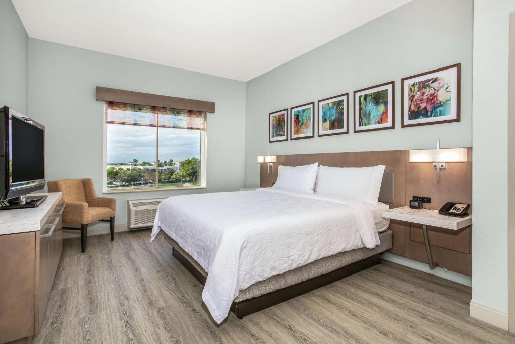 Hilton Garden Inn Palm Beach Gardens - 