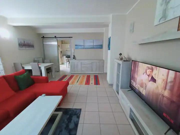 TV a/nebo společenská místnost v ubytování Grace's house