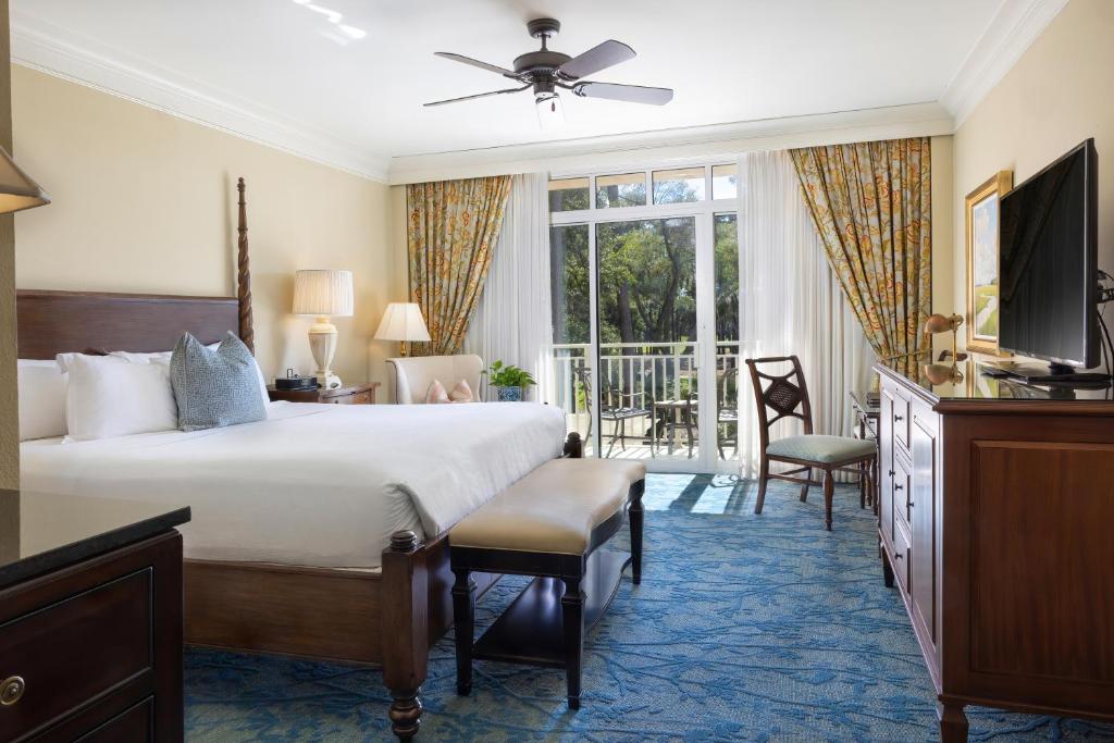 Inn and Club at Harbour Town - 