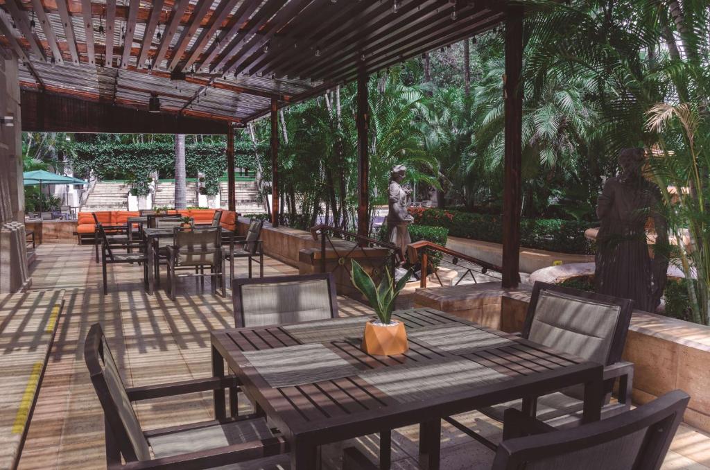 Restaurace v ubytování Hilton Princess San Pedro Sula