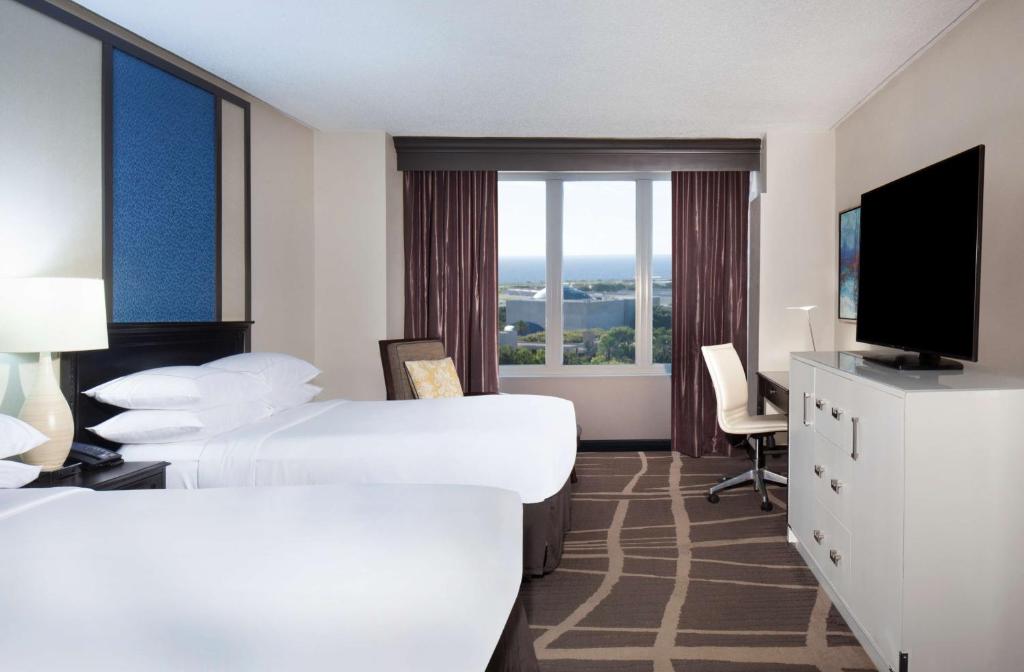 Hilton St. Petersburg Bayfront - 